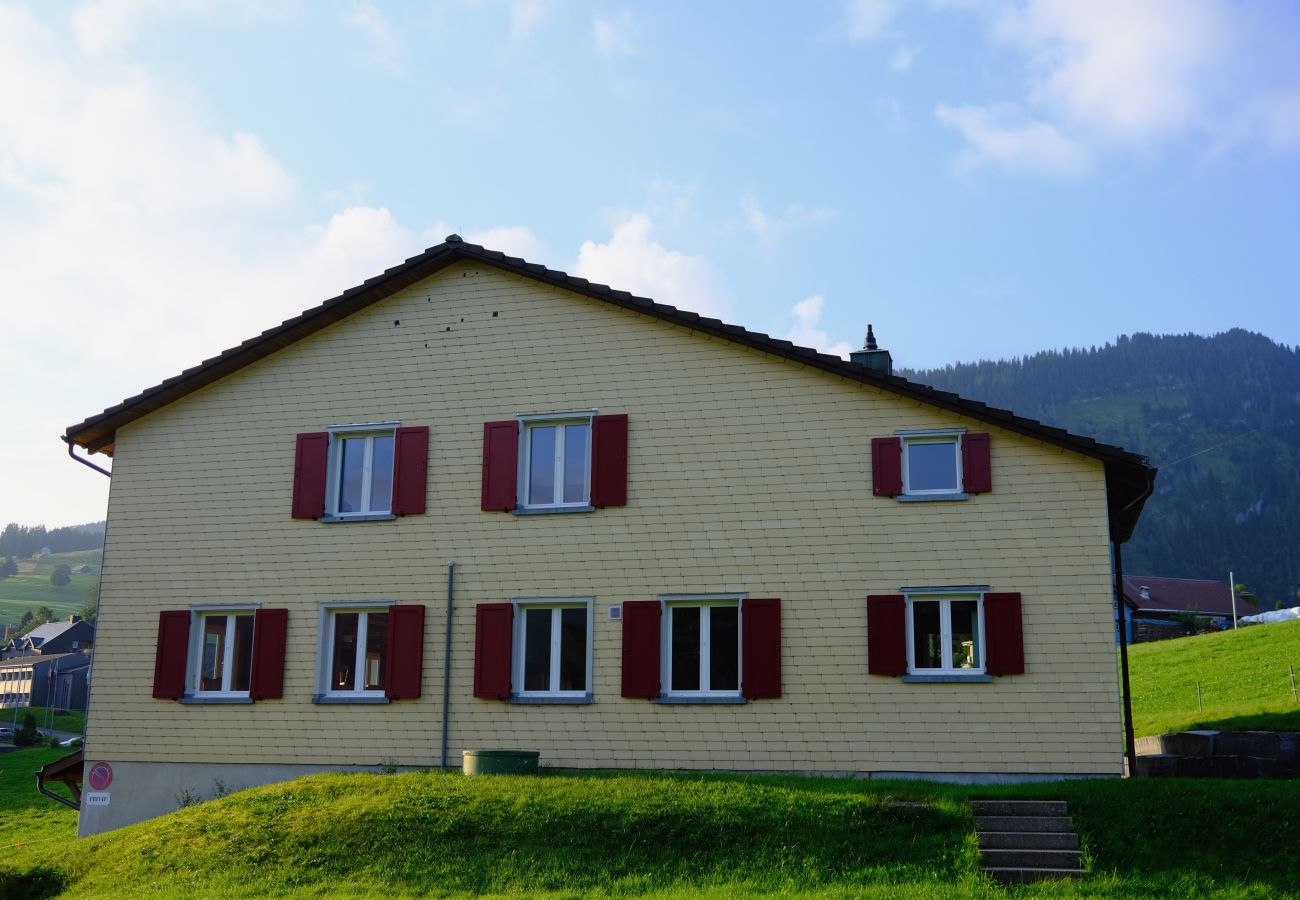Maison à Unterwasser - Gruppenhaus TV Schaffhausen